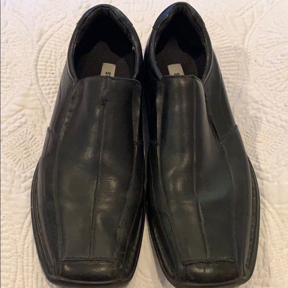 Men’s shoes size 10